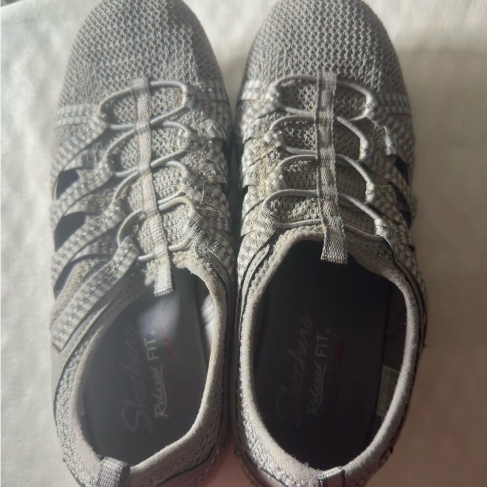 Skechers Relaxed Fit Gray Sneakers